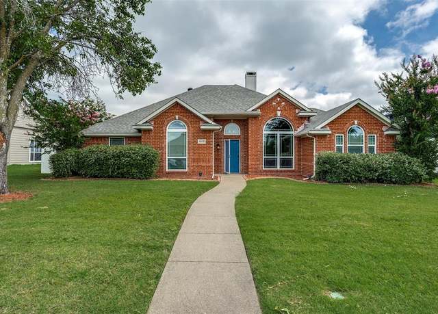 Property at 1213 Wedgecrest Ln, Garland, TX 75040, 3 beds, 2 baths
