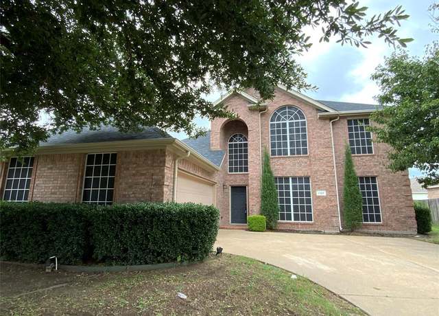 Property at 1107 Eastbrook Dr, Glenn Heights, TX 75154, 4 beds, 2.5 baths