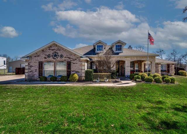 Property at 2917 Jakes Mdws, Burleson, TX 76028, 3 beds, 2.5 baths