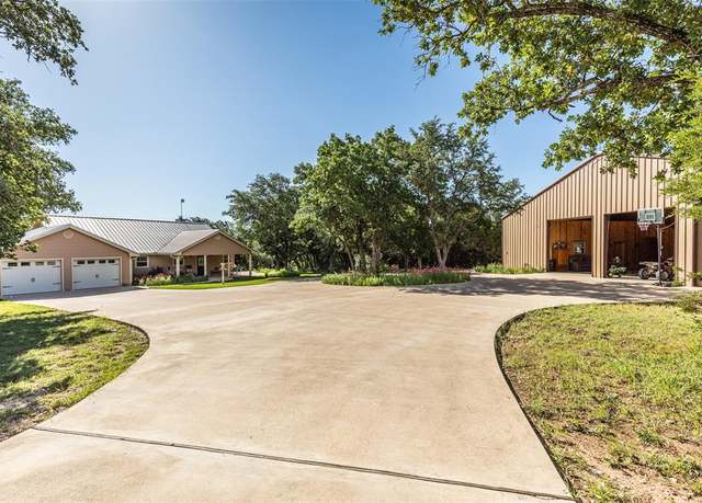 Property at 420 Private Road 1400 E, Morgan, TX 76671, 3 beds, 2 baths