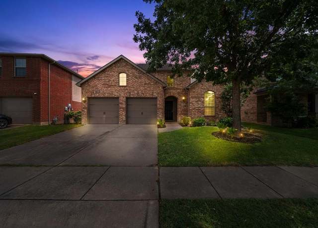 Property at 334 Hawthorn Dr, Fate, TX 75087, 3 beds, 2.5 baths