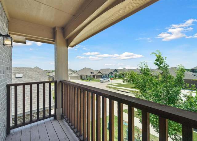 Property at 4102 Sublett Way, Kaufman, TX 75142, 4 beds, 2.5 baths
