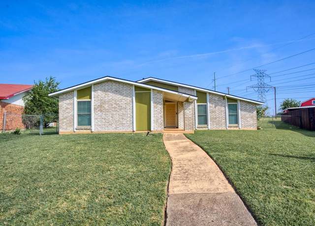 Property at 9614 Blackwillow Ct, Dallas, TX 75249, 3 beds, 2 baths