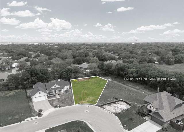Property at 9912 Durango Trl, Woodway, TX 76712