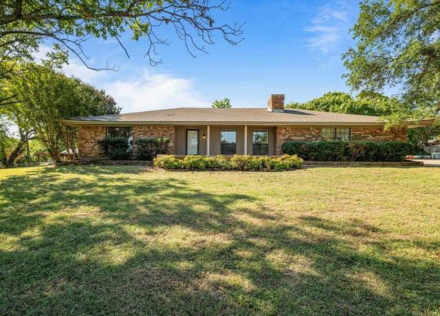 Property at 10625 Kiowa Trl W, Fort Worth, TX 76108, 3 beds, 3 baths