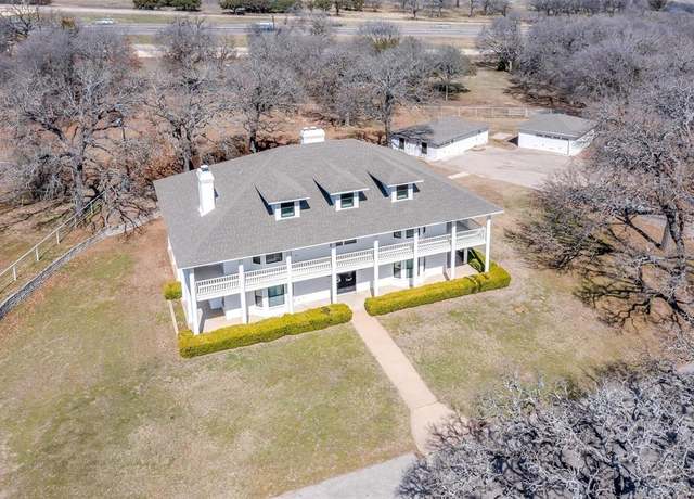 Property at 1421 Highlake Ln, Weatherford, TX 76087, 5 beds, 4.5 baths
