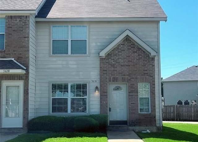 Property at 5616 Giddyup Ln, Fort Worth, TX 76179, 2 beds, 2.5 baths