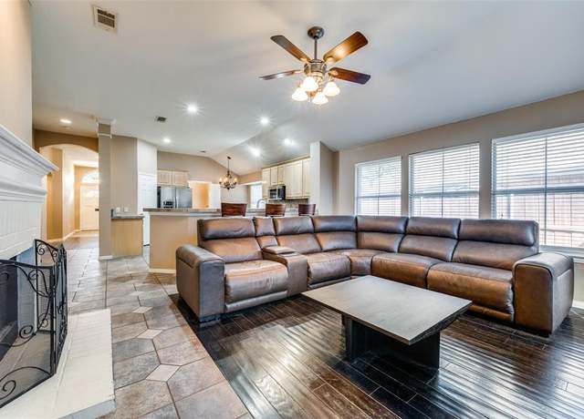 Property at 3741 Cottonwood Springs Dr, The Colony, TX 75056, 3 beds, 2 baths
