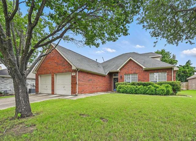 Property at 5302 Royal Bay Dr, Rowlett, TX 75089, 4 beds, 2 baths