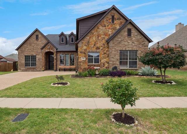 Property at 449 Chisholm Trl, Justin, TX 76247, 3 beds, 2 baths
