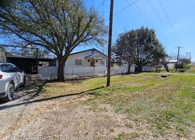 Property at 212 N Barron Rd, Covington, TX 76636, 3 beds, 2 baths