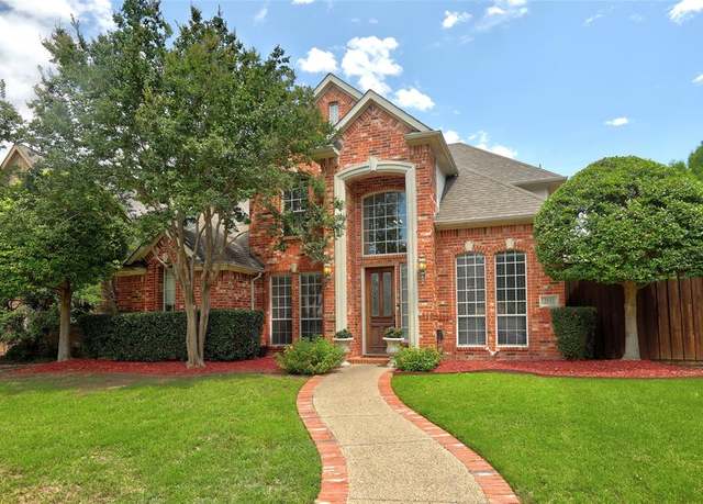Property at 2612 Barrington Dr, Plano, TX 75093, 4 beds, 2.5 baths