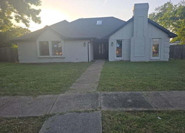 Property at 1663 Riverway Bend Cir, Dallas, TX 75217, 3 beds, 3 baths