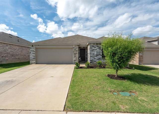Property at 4632 Benham Dr, Fort Worth, TX 76036, 3 beds, 2 baths