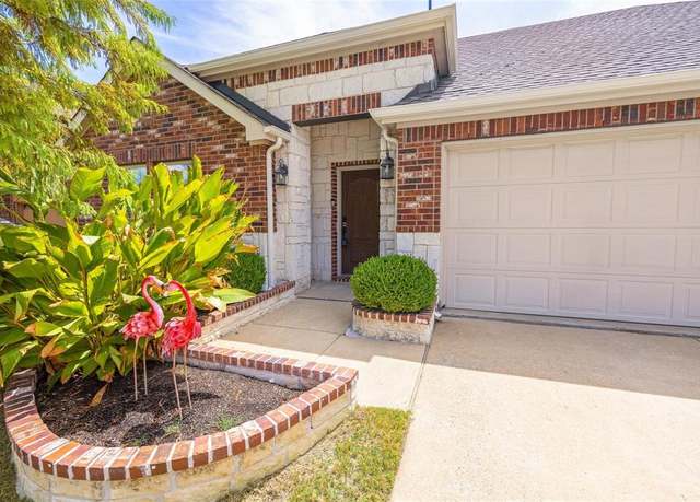 Property at 10005 Petrified Tree Ln, Mckinney, TX 75072, 4 beds, 2 baths