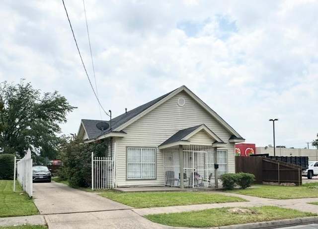 Property at 714 Sunset Ave, Dallas, TX 75208, 4 beds, 2 baths