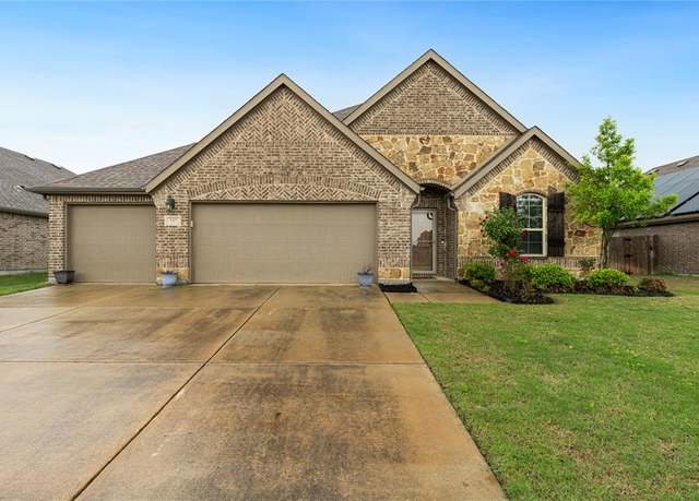 Property at 307 Acadia Ln, Forney, TX 75126, 3 beds, 2 baths