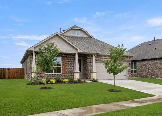 Property at 2329 Rams Horn Dr, Waxahachie, TX 75167, 4 beds, 3 baths