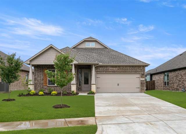 Property at 2329 Rams Horn Dr, Waxahachie, TX 75167, 4 beds, 3 baths