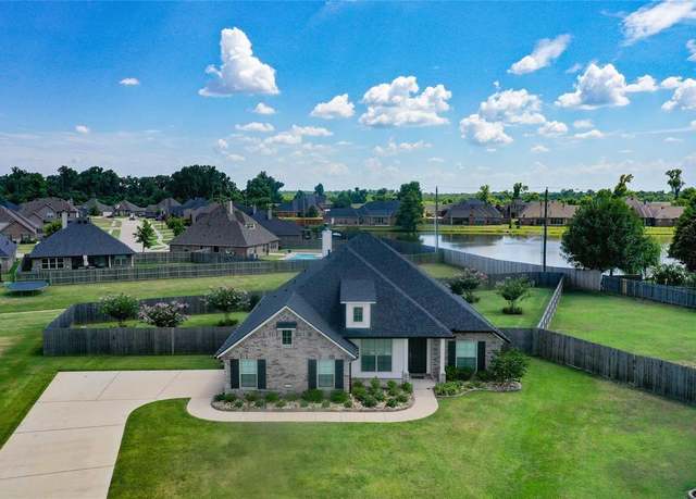 Property at 125 Livingston Dr, Bossier City, LA 71112, 3 beds, 2 baths