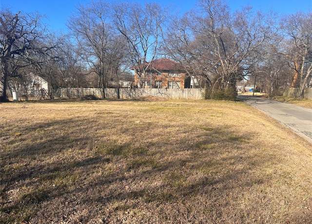 Property at 600 W Sam Rayburn Dr, Bonham, TX 75418