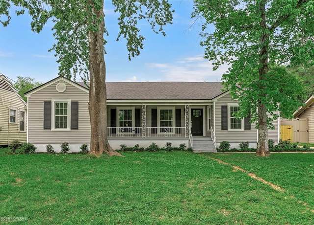 Property at 458 Albert Ave, Shreveport, LA 71105, 4 beds, 2.5 baths