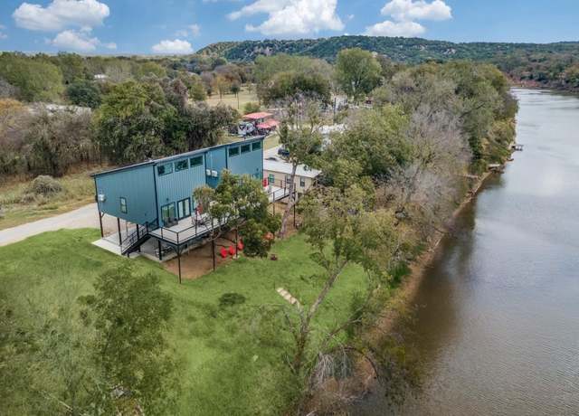 Property at 217 Chavez Trl, Weatherford, TX 76087, 4 beds, 2 baths