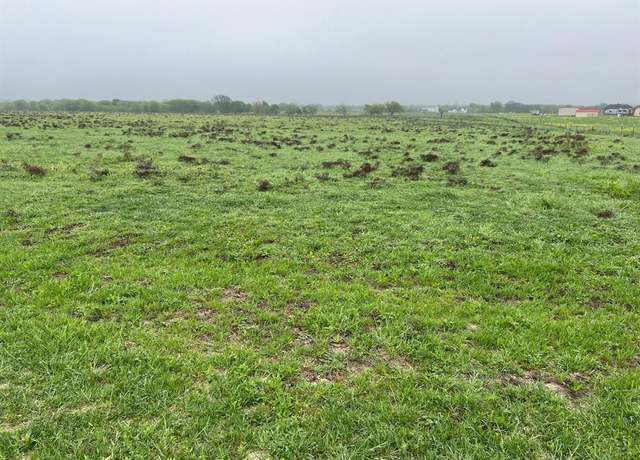 Property at 218 Private Road 450, Grandview, TX 76050
