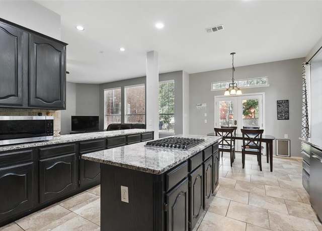 Property at 805 Red Oak Ct, Crowley, TX 76036, 5 beds, 4 baths