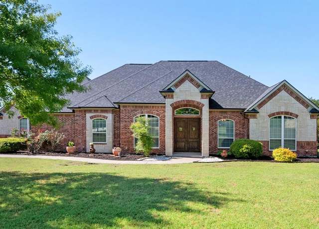 Property at 3240 Caleb Ct E, Midlothian, TX 76065, 4 beds, 3.5 baths