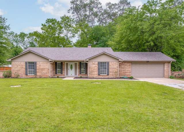Property at 906 N Tyler St, Big Sandy, TX 75755, 3 beds, 2 baths