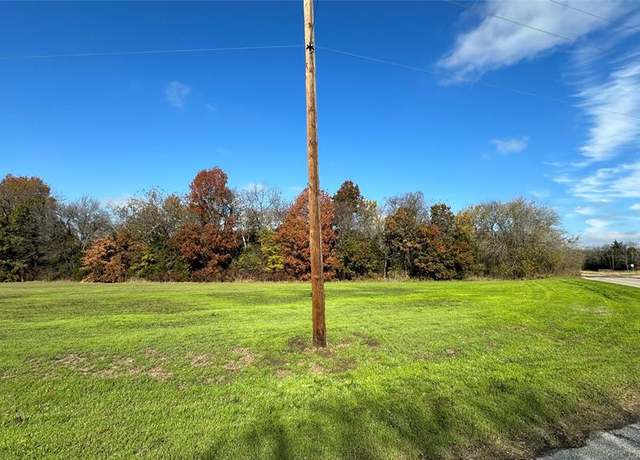 Property at TBD Lot 10 Paris St, Ladonia, TX 75449