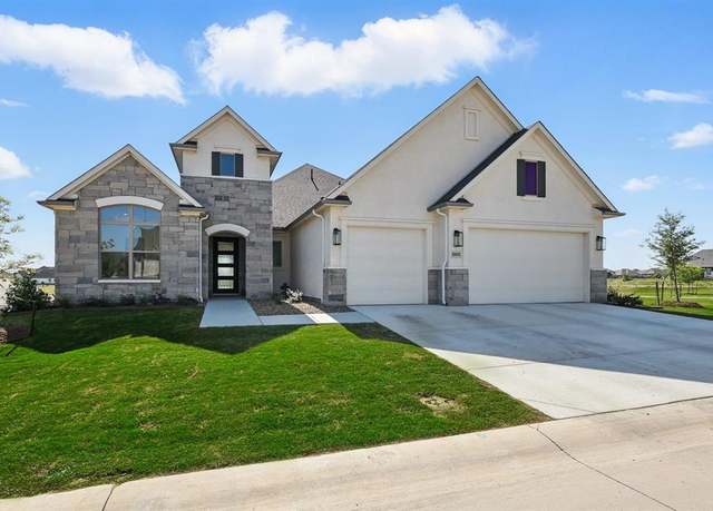 Property at 10001 Winslow Dr, Denton, TX 76207, 3 beds, 3.5 baths