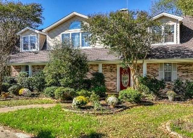 Property at 3560 S Nolan River Rd, Cleburne, TX 76033, 3 beds, 3.5 baths