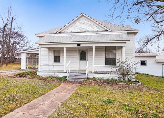 Property at 404 N Blanton, Whitewright, TX 75491, 3 beds, 2 baths