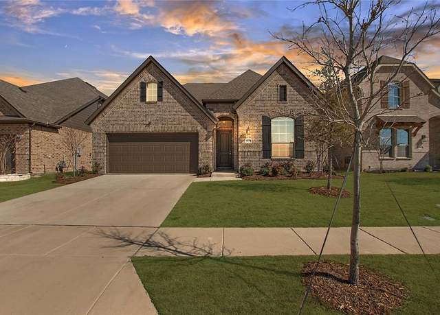 Property at 3908 Rochelle St, Celina, TX 75009, 4 beds, 2.5 baths