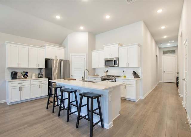 Property at 3908 Rochelle St, Celina, TX 75009, 4 beds, 2.5 baths