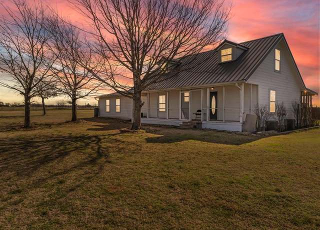 Property at 126 Hill County Road 4307, Itasca, TX 76055, 4 beds, 3 baths