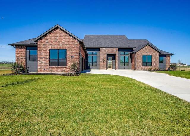 Property at 510 Rocky Dr, Waxahachie, TX 75167, 4 beds, 3.5 baths