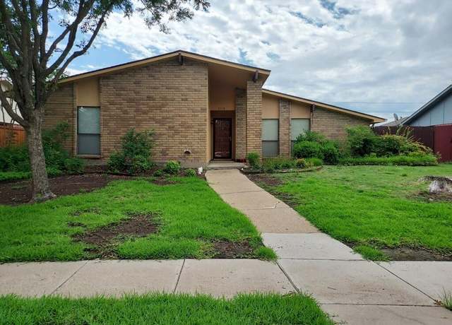 Property at 2118 Courtland Cir, Carrollton, TX 75007, 3 beds, 2 baths