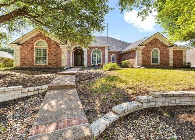 Property at 113 Winding Creek Ln, Waco, TX 76657, 4 beds, 3.5 baths