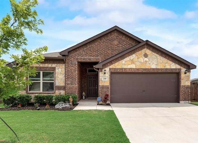 Property at 210 High Point Way, Justin, TX 76247, 4 beds, 2 baths
