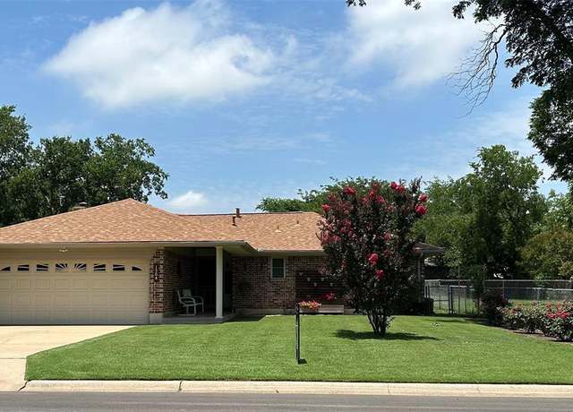 Property at 1204 Chester St, Cleburne, TX 76033, 3 beds, 2 baths