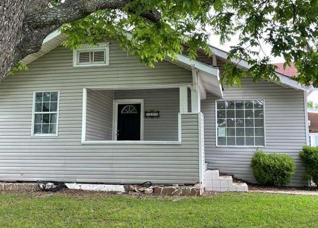 Property at 4601 Cox St, Sherman, TX 75090, 5 beds, 2 baths