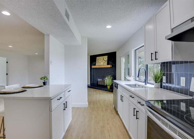 Property at 1105 Hickory Hill Dr, Arlington, TX 76014, 3 beds, 2 baths