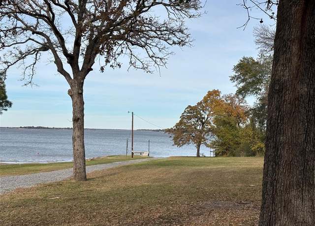 Property at 105 Still Harbor Cir, Tool, TX 75143, 3 beds, 2 baths