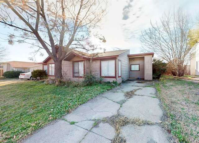 Property at 212 Suttonwood Dr, Fort Worth, TX 76108, 2 beds, 1 bath