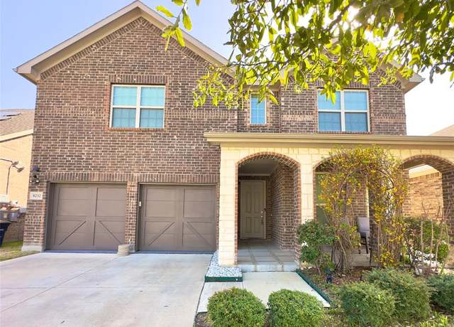 Property at 8232 Pine Meadows Dr, Fort Worth, TX 76244, 4 beds, 2.5 baths