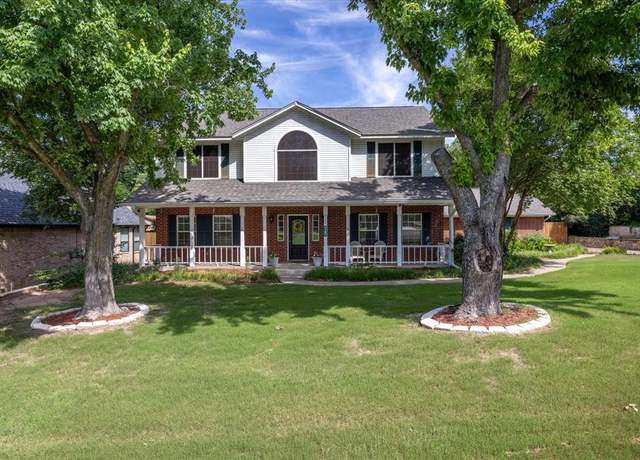 Property at 9705 Whitney Ct, Granbury, TX 76049, 3 beds, 3.5 baths