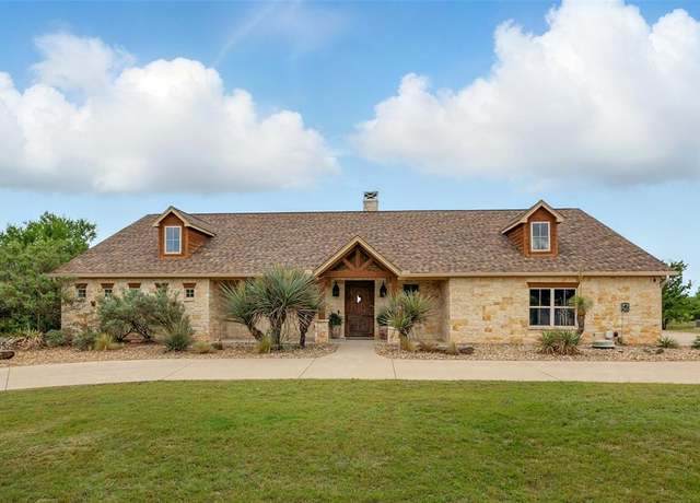 Property at 727 S Sugartree Dr, Lipan, TX 76462, 4 beds, 3.5 baths